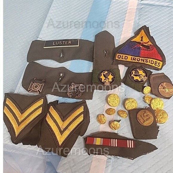 Lot of Military Used Patches Pins, Ribbons Tactical Cheverons - Picture 4 of 9